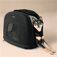 tavo-crispin- onyx- med hund